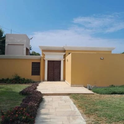 LINDA CASA DE CAMPO CON PISCINA EN MOCHE TRUJILLO AT m