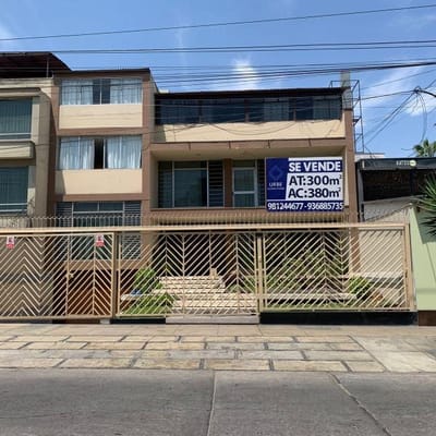CASA EN AV LA MERCED SURCO ATM  X  PARMETROS  PISOS