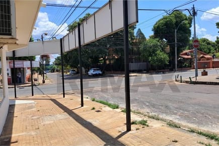 Alquilo salón comercial Fernando Zona Norte
