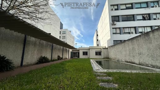 Casa en venta 4 dormitorios, 3 baños, fondo, gje-Buceo