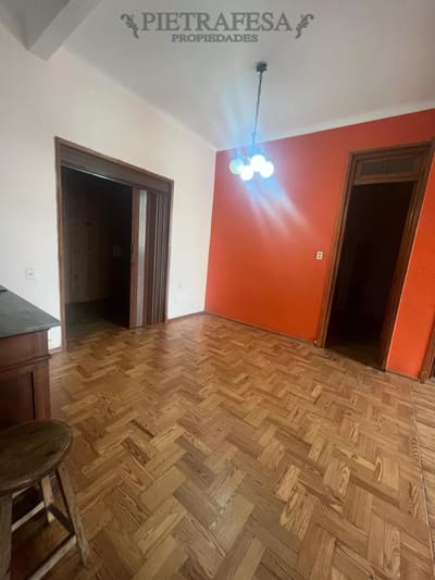 Apto en venta 3 dormitorios, 1 baño-Centro