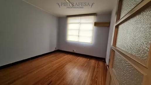Oficina en venta, 1privado, 1baño. Ciudad Vieja.