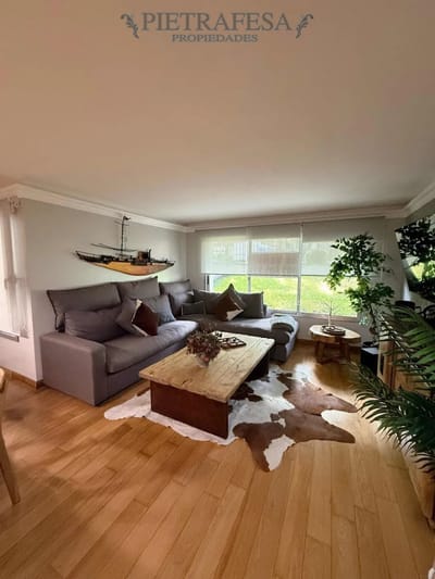 Apto en venta con renta 3 dormitorios, 3 baños, gje- Patio ,Pocitos