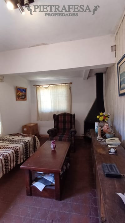 2 Casas en venta, 4 dormitorios, 1 baño, patio, Malvin Norte.
