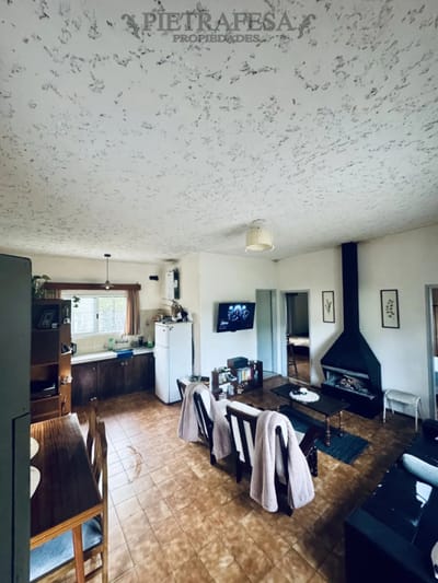 Casa + apto en venta, 2 dormitorios, 1 baño, patio, cochera. Solymar.
