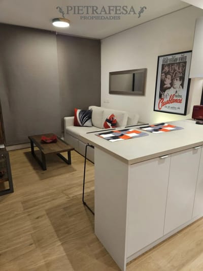 Apartamento en venta, 1 dormitorio, 1 baño, terraza. Amueblado. Pocitos.