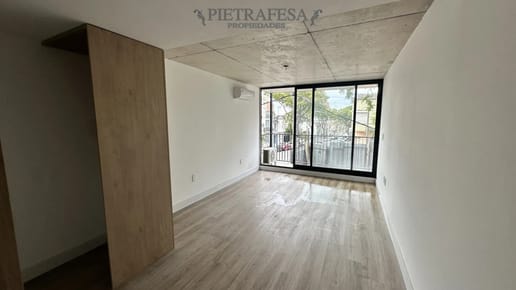 Apartamento en venta, monoambiente, 1 baño, terraza. Gastos bajos. Pocitos.