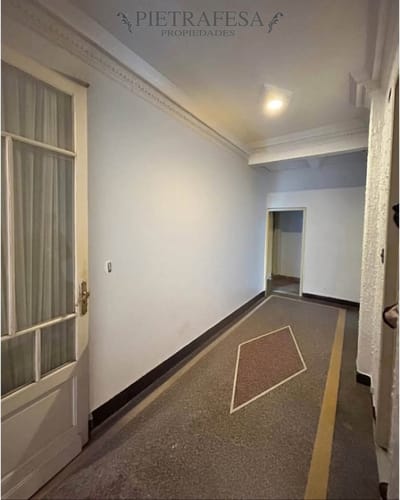 Apartamento en venta, 3 dormitorios, 1 baño. Cordón.