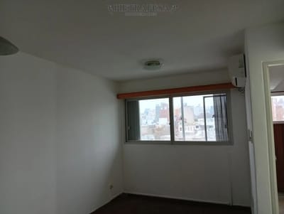 Apartamento en alquiler, 1 dormitorio, 1 baño, terraza. Centro.