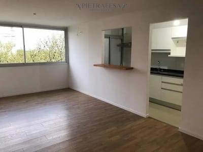 VENTA - APARTAMENTO DE DOS DORMITORIOS CON COCHERA
