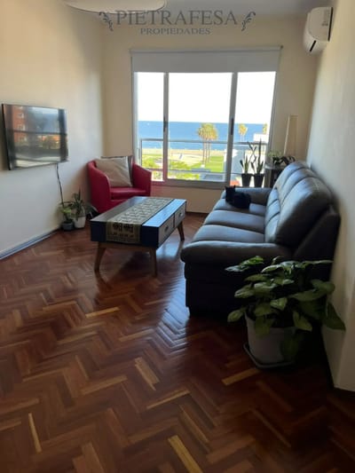 Apartamento en alquiler, 2 dormitorios, 1 baño. Palermo.