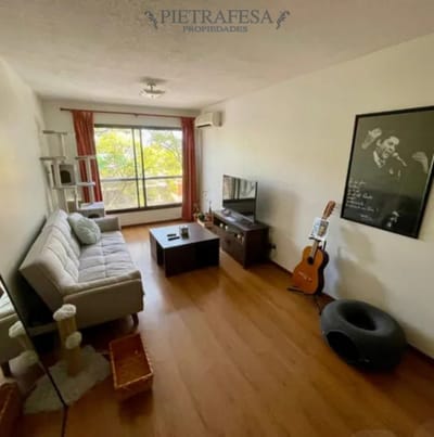 Apartamento en alquiler, 2 dormitorios, 2 baños, terraza, garaje. Parque Batlle.
