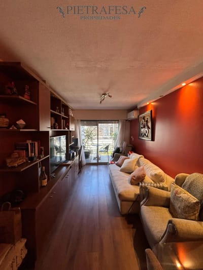 Apartamento en alquiler, 1 dormitorio, 1 baño, terraza, garaje opc. Punta Carretas.