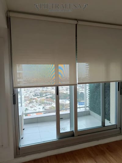 Apartamento en alquiler, 1 dormitorio, 1 baño, balcón. Semi equipado. Brazo Oriental.