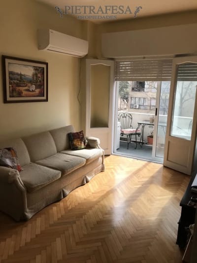 Apartamento en alquiler, 3 dormitorios, 2 baños, terraza. Tres Cruces.