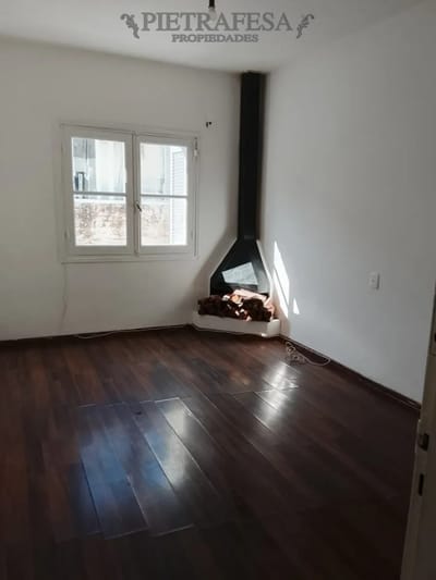 Apartamento en alquiler, 1 dormitorio, 1 baño, terraza. Cordón.