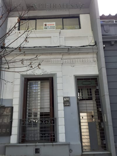 Monoambiente en alquiler- Defensa- Cordón