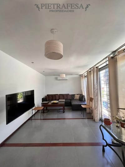 2 casas mas galpón en venta, 3 dormitorios, 1 baño y fondo con parrillero- Avenida General San Martín -Brazo Orienta