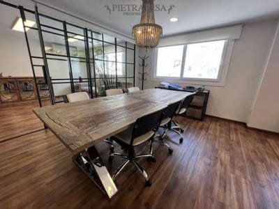 Oficina en venta con Renta, 2 baños, Misiones, Ciudad Vieja.