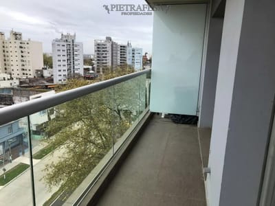 Apto con renta en venta 2 dormitorios, terraza-La Blanqueada