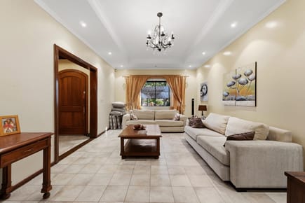 EN VENTA RESIDENCIA EN RECOLETA A 6 CUADRAS DE LA CUADRITA