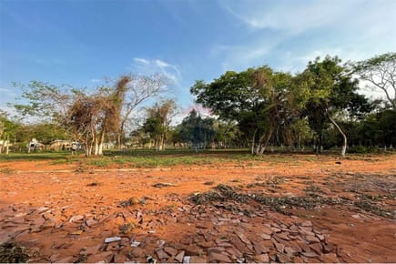 Terreno z/ Ruta Uruguay límite c/ Ñemby