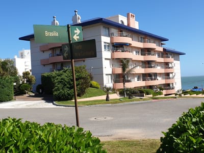 Alquiler Apto.playa Mansa Frente Al Mar, Edif.villa Carmen