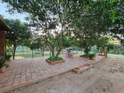 En venta: Amplia Residencia Amoblada  en San Bernardino