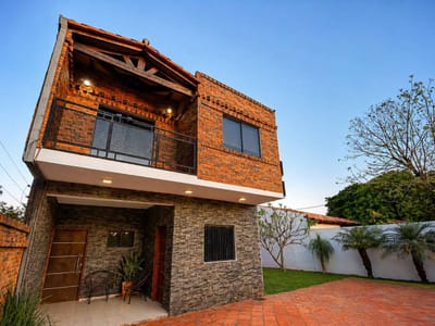 Alquilo Casa en Laurelty – Luque
