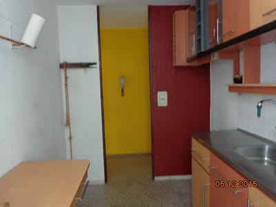 Alquilo Ap 2 Dorm $ 18.000 Hipolito Yrigoyen Ch 70 