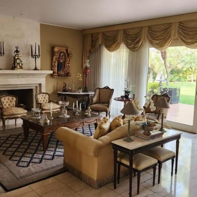 HERMOSA RESIDENCIA m CON BORDE A LAGO  LA MOLINA