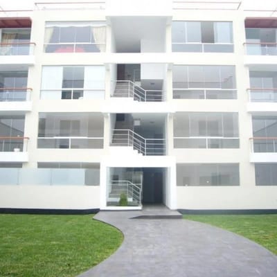 MODERNO Y FINO DUPLEX EN MONTERRICO  SURCO