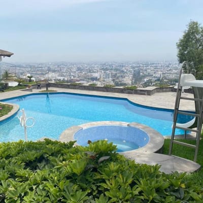 Hermosa Casa m dorm Piscina Vista Panormica Urb Casuarinas  Surco