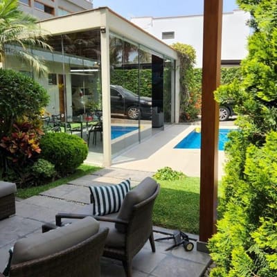 CASA AT m EN EXCLUSIVO CONDOMINIO JARDIN PISCINA  LA PLANICIE