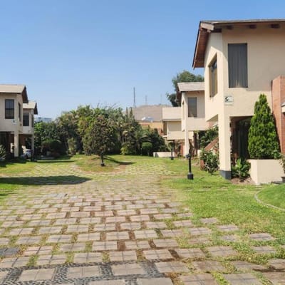 BONITA CASA m EN CONDOMINIO  CRUZ DEL SUR  URB LOS GRANADOS