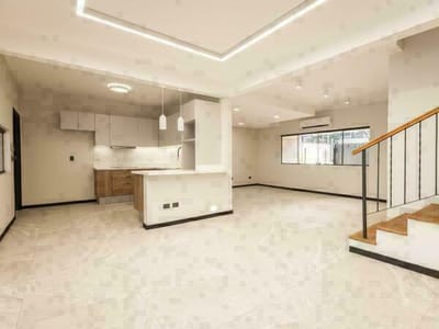 VENDO HERMOSO DUPLEX A ESTRENAR EN EL BARRIO MCAL ESTIGARRIBIA