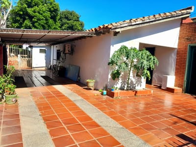 Vendo casa en Lambare - Zona Sek