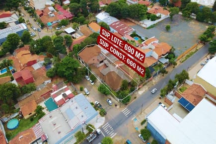 VENDO CASA EN VILLA AURELIA SOBRE RIVAROLA MATTO