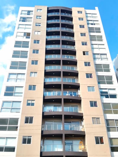 DPTO. EQUIPADO EN VENTA EDIFICIO ALTOS DEL SUR