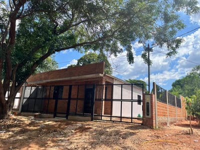 VENDO HERMOSA CASA A ESTRENAR EN ÑEMBY RINCON