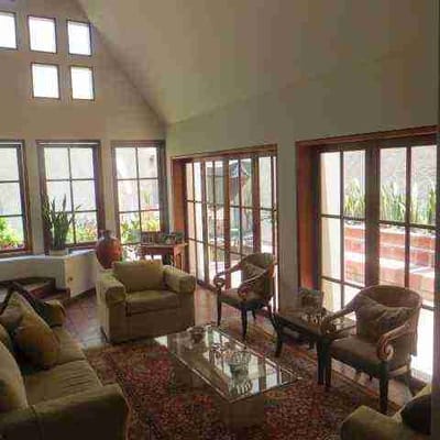 Moderna Casa De 5 Habit. En Valle Hermoso De Monterrico $ 595.000