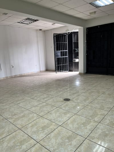 Local Comercial En Alquiler 80 M2 – 1er Piso Puerta A Calle - Callao