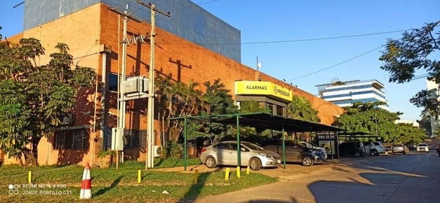 2 Tinglados 1.600 m² + 14 Oficinas 800 m² Complejo Barrail
