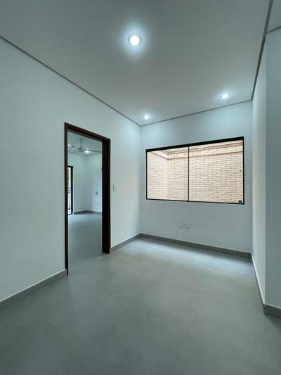 EN ALQUILER DUPLEX/CASA DE 3 DORMITORIOS ZONA VILLA MORRA