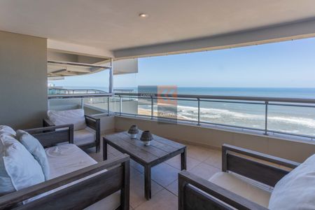 Departamento en venta de 3 suites frente a Playa Brava, con vista franca al mar