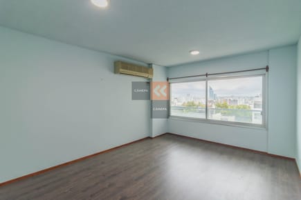 Venta oficina en Centro de Montevideo