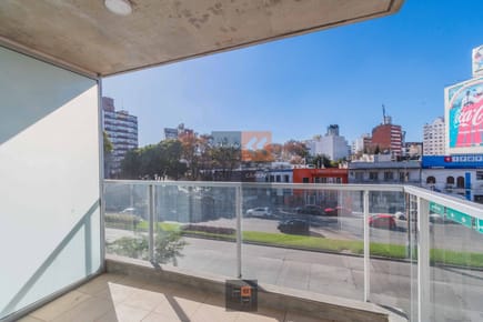 Apartamento en Tres Cruces - Montevideo