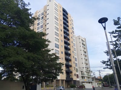 Alquiler Dpto. 1 Dorm Cond. Altos del Sur En Bs. 2436