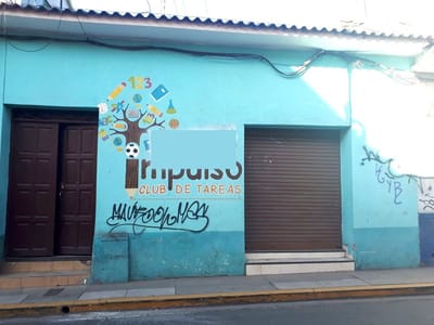 EN VENTA, CASA CON TIENDA