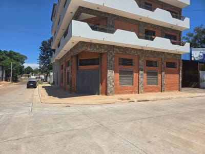 Alquiler amplio Local Comercial 